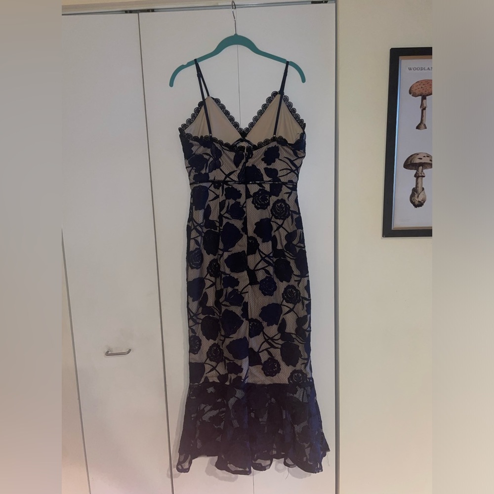 Lulus Navy Blue Floral Mesh Lace Trumpet Midi Dress size M